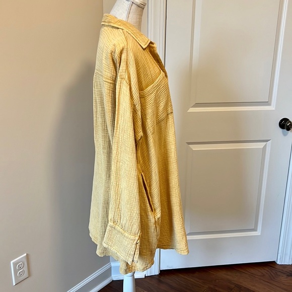 NWT Easel Long Tunic - Picture 4 of 7